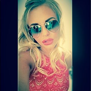 Meet your Posher, Chelsea